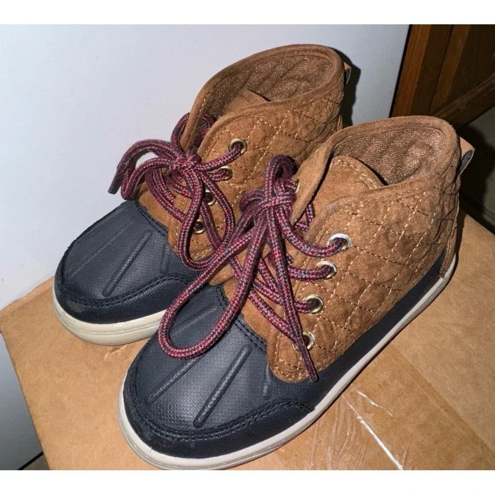 OSHKOSH B'GOSH Boys 10‎ Brown Tarin Lace Up Boot
